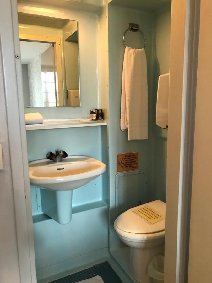 Logis Le Cheval Blanc Hotel Saint-Just  Bagian luar foto